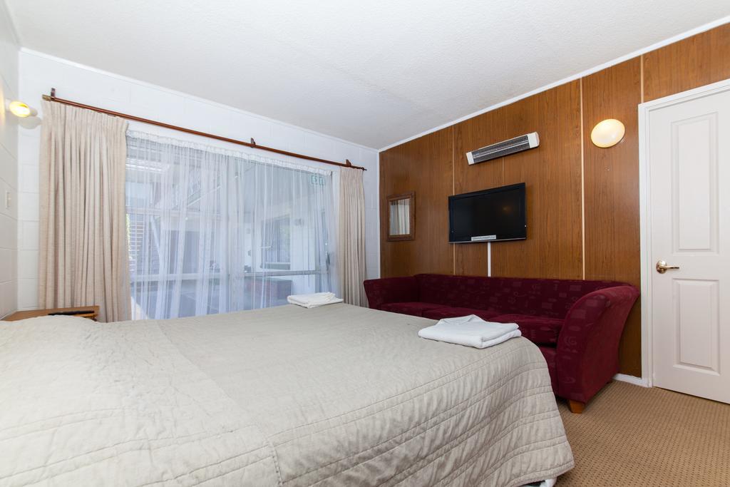 Sunset Lodge Motel Taupaki Δωμάτιο φωτογραφία